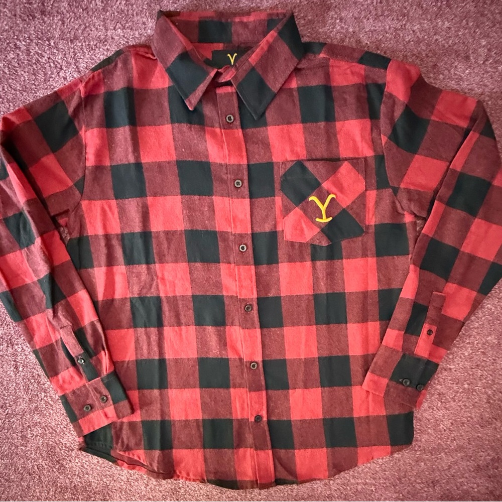 Yellowstone For the Brand Red and Black Plaid Button Down Shirt size M